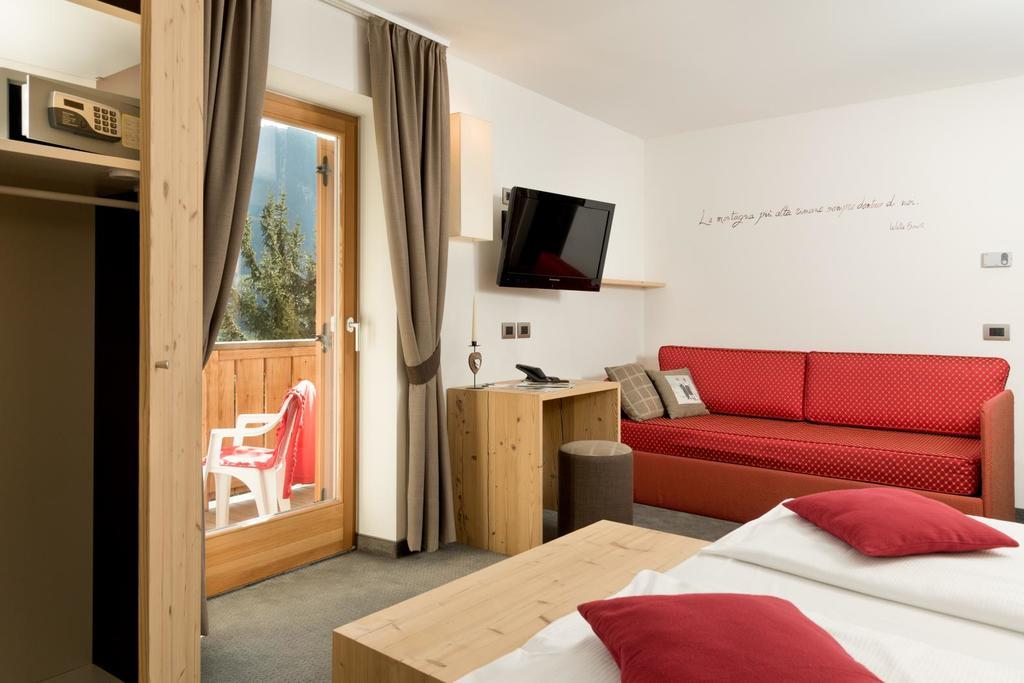 Hotel Garni Lastei Поцца-ді-Фасса Екстер'єр фото