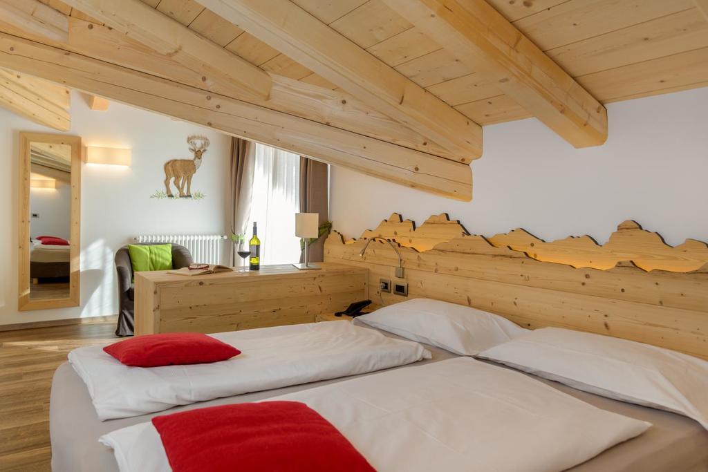 Hotel Garni Lastei Поцца-ді-Фасса Екстер'єр фото