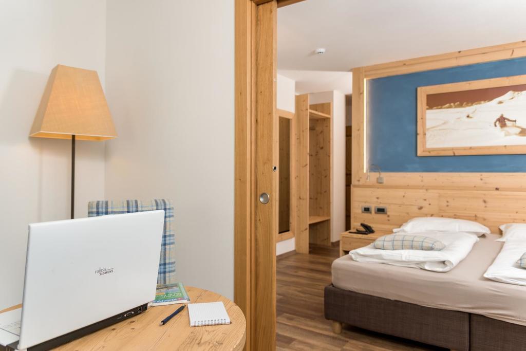 Hotel Garni Lastei Поцца-ді-Фасса Екстер'єр фото